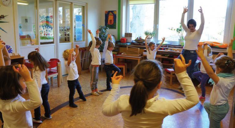 Kinder beim Kinderyoga