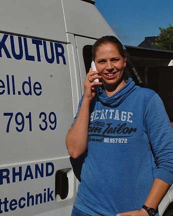 Sanierung, Kesselaustausch oder komplette Badneubauten: Vivien Möller-Bowell koordiniert alle Aufträge und Gewerke Sanierung, Kesselaustausch oder komplette Badneubauten: Vivien Möller-Bowell koordiniert alle Aufträge und Gewerke