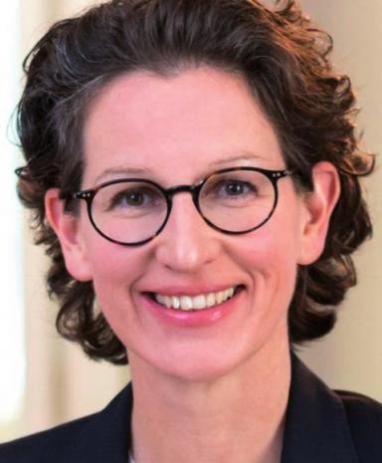Kathleen Nufer verlässt die Elblounge (u.)
