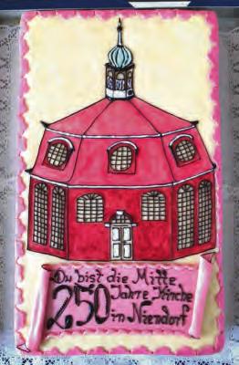Die Torte zum Jubiläum wurde kreiert von Konditor Günter Locker, ehemals Café Meyer gegenüber der Barockkirche Die Torte zum Jubiläum wurde kreiert von Konditor Günter Locker, ehemals Café Meyer gegenüber der Barockkirche
