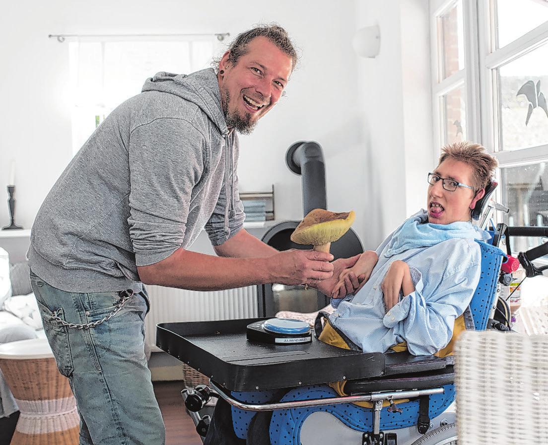 Ein vertrauensvolles Verhältnis entwickelt sich zu den Patienten Foto: alsterdorf assistenz ost gGmbH, Fotografin: Lili Nahapetian Ein vertrauensvolles Verhältnis entwickelt sich zu den Patienten Foto: alsterdorf assistenz ost gGmbH, Fotografin: Lili Nahapetian