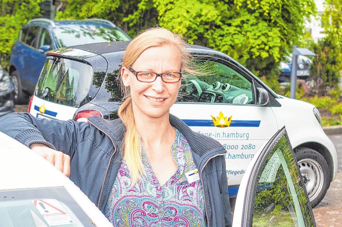 Yvonne Wegener und ihre Kollegen sind im Nordosten Hamburgs unterwegs – so wie früher die Gemeindeschwestern Foto Umsorgt wohnen Yvonne Wegener und ihre Kollegen sind im Nordosten Hamburgs unterwegs – so wie früher die Gemeindeschwestern Foto Umsorgt wohnen
