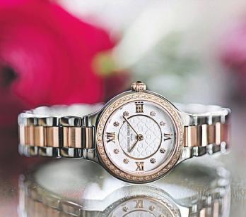 Juwelier Klenke geht mit der Zeit und bietet moderne Uhren-Trends. Fotos (2): Klenke Juwelier Klenke geht mit der Zeit und bietet moderne Uhren-Trends. Fotos (2): Klenke