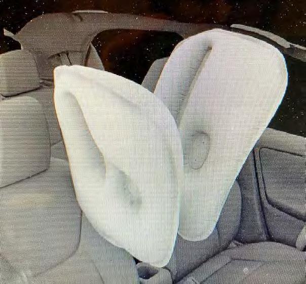 Ganz neu im Toyota Yaris: Zwei Airbags sollen die Insassen vor einem Zusammenprall schützen. FOTO: HERSTELLER Ganz neu im Toyota Yaris: Zwei Airbags sollen die Insassen vor einem Zusammenprall schützen. FOTO: HERSTELLER