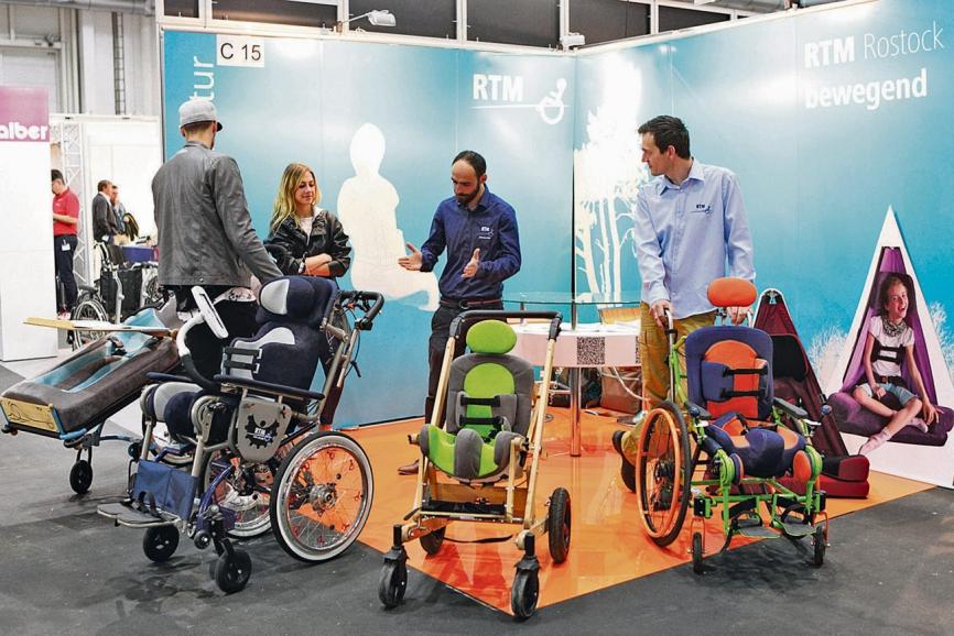 Auf der Internationalen Reha- und Mobilitätsmesse IRMA werden drei Tage lang neueste Entwicklungen auf dem Rehabilitationsmarkt vorgestellt. Foto: Escales-Verlag Auf der Internationalen Reha- und Mobilitätsmesse IRMA werden drei Tage lang neueste Entwicklungen auf dem Rehabilitationsmarkt vorgestellt. Foto: Escales-Verlag