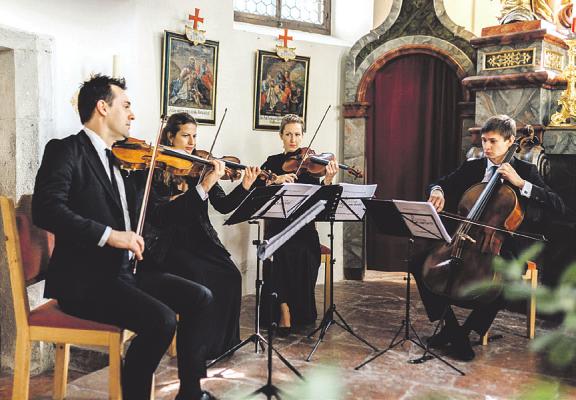 Das Prima Streichquartett bringt die Kirche St. Marien zum Erklingen Das Prima Streichquartett bringt die Kirche St. Marien zum Erklingen