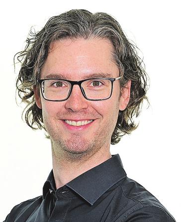 Andreas Karras ist Sportwissenschaftler mit Schwerpunkt Sportentwicklung Andreas Karras ist Sportwissenschaftler mit Schwerpunkt Sportentwicklung