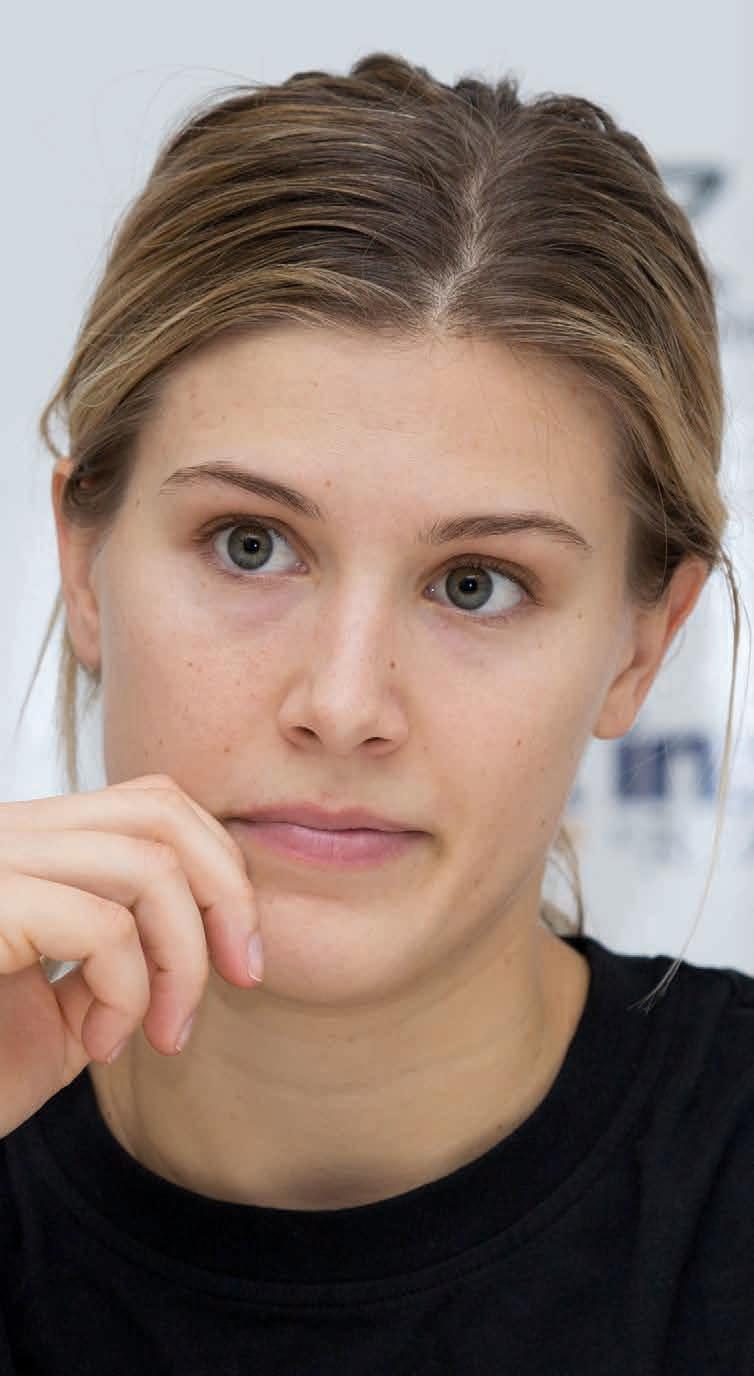 Genie Bouchards gewonnene Matche in diesem Jahr sind überschaubar. Elf Mal hintereinander raus in Runde 1 sagt alles. Das Finale in Wimbledon 2014 war ihr Karriere Highlight. Danach kam nicht mehr viel. Foto: Jürgen Hasenkopf Genie Bouchards gewonnene Matche in diesem Jahr sind überschaubar. Elf Mal hintereinander raus in Runde 1 sagt alles. Das Finale in Wimbledon 2014 war ihr Karriere Highlight. Danach kam nicht mehr viel. Foto: Jürgen Hasenkopf