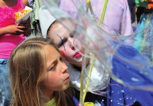 Beim Hafenfest in Wedel gibt es ein buntes Programm für die ganze Familie