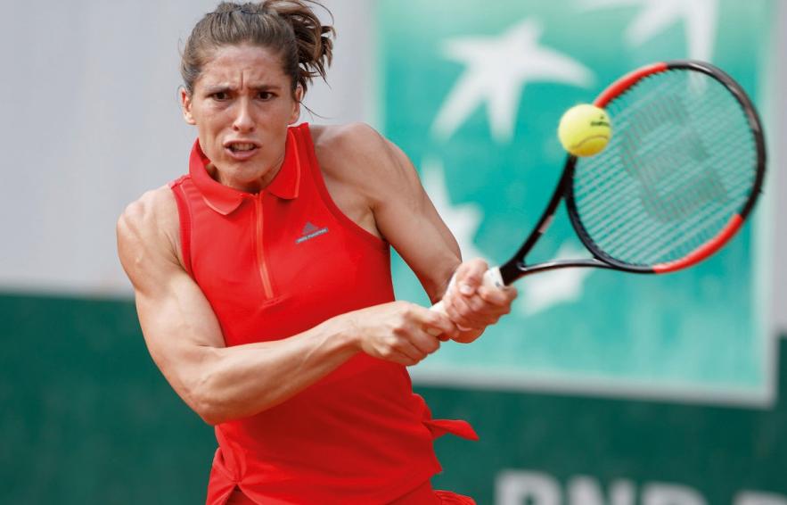 Muskelpakete in den Armen und Anspannung in den Gesichtszügen, diese Art von Fotos möchte Andrea Petkovic am liebsten überall löschen lassen. (Foto: Jürgen Hasenkopf) Muskelpakete in den Armen und Anspannung in den Gesichtszügen, diese Art von Fotos möchte Andrea Petkovic am liebsten überall löschen lassen. (Foto: Jürgen Hasenkopf)