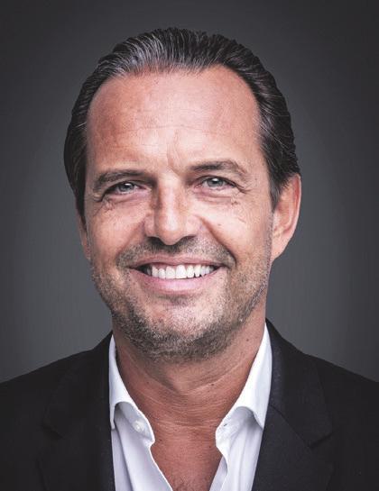 Boris Vogt managt seit drei Jahren die Miles GmbH mit Sitz in Norderstedt (Bild u.). Er hat sich zum Ziel gesetzt, die digitale Produktentwicklung im 3D-Design (Bild o.) voranzutreiben. So kann die Kollektion wunschgenau erstellt werden. Fotos: Miles Boris Vogt managt seit drei Jahren die Miles GmbH mit Sitz in Norderstedt (Bild u.). Er hat sich zum Ziel gesetzt, die digitale Produktentwicklung im 3D-Design (Bild o.) voranzutreiben. So kann die Kollektion wunschgenau erstellt werden. Fotos: Miles