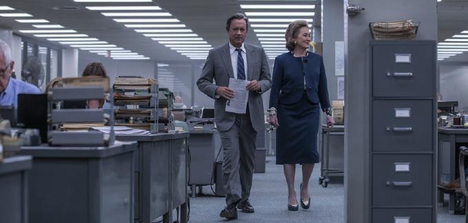 Kay und Ben gehen ein großes Risiko für den Verlag ein FOTO: 2018 UNIVERSAL PICTURES INTERNATIONAL