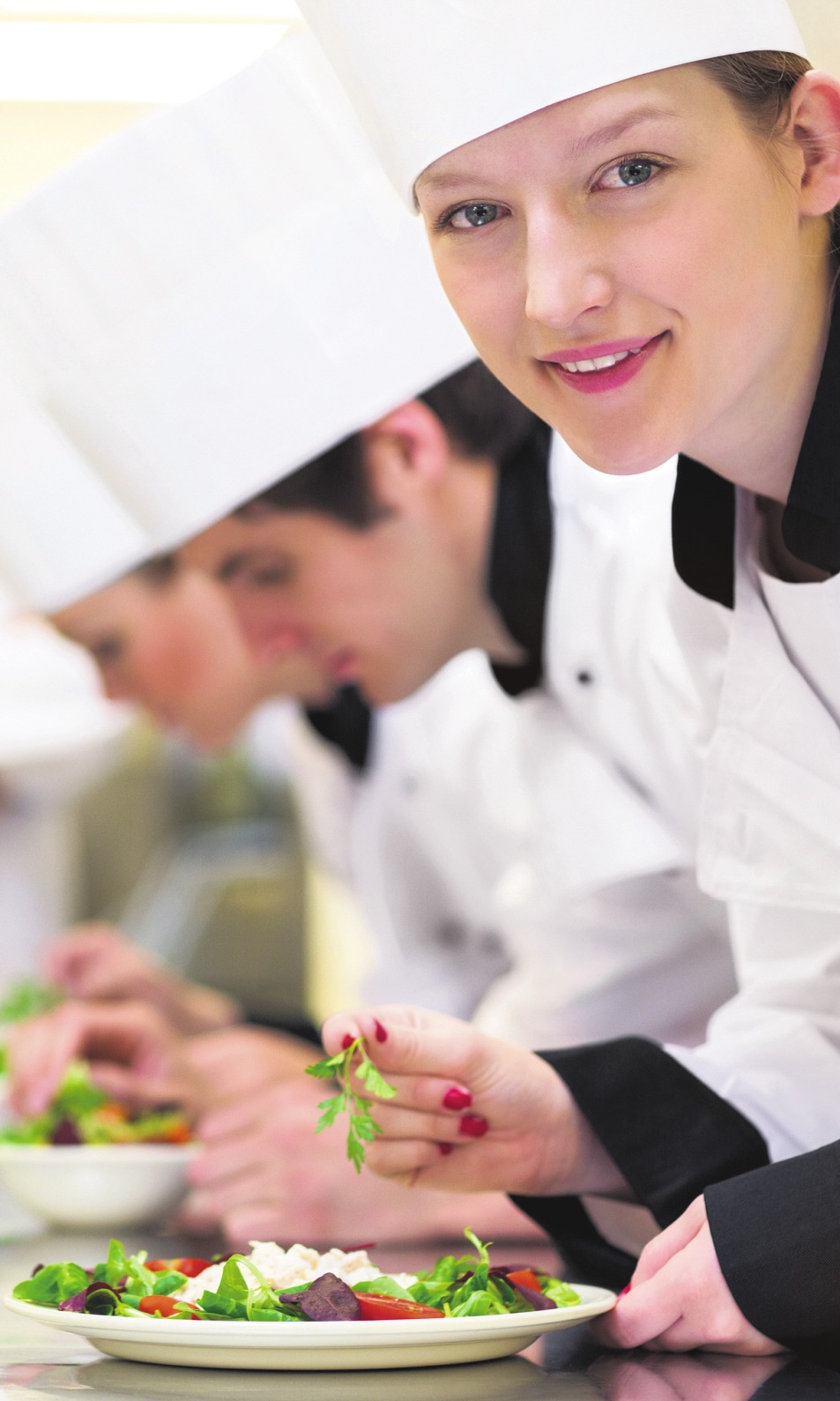 Wer Koch werden will, kann das Ziel auch mit Hauptschulabschluss erreichen. FOTO: GETTY/ISTOCK Wer Koch werden will, kann das Ziel auch mit Hauptschulabschluss erreichen. FOTO: GETTY/ISTOCK