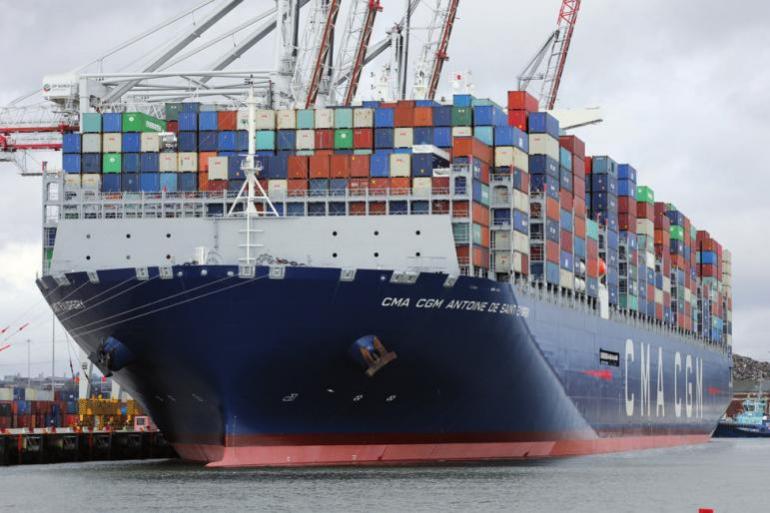 Die „Antoine de Saint Exupéry“ kann 20.000 Container befördern