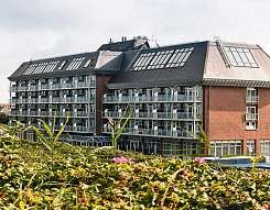 Genuss für alle Sinne: Wellnesslandschaft mit Nordseeblick im Dachgeschoss Genuss für alle Sinne: Wellnesslandschaft mit Nordseeblick im Dachgeschoss